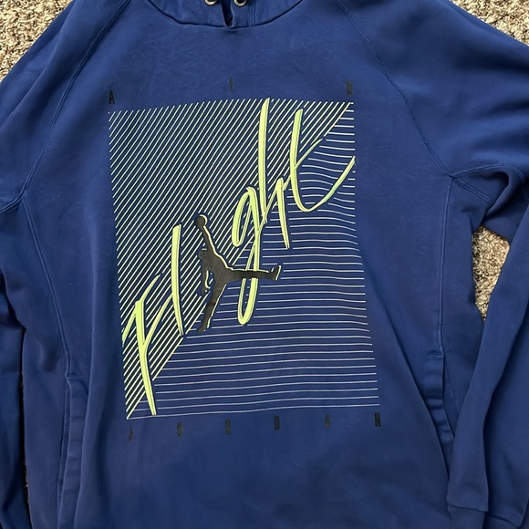 Air Jordan Hoodie (Large) - Picture 2 of 3